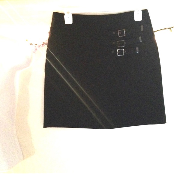 - Poleci Women’s black mini skirt . Pre owned . Size 2 - Picture 1 of 14